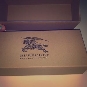 🌟Burberry ✨